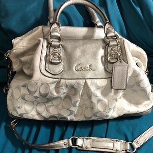 Authentic Coach Handbag for Summer